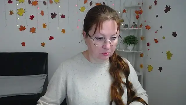 Snapshot of VanessaHotts chatting on December 1, 2025, 6:03 am VanessaHotts online show from December 1, 2025, 6:03 am