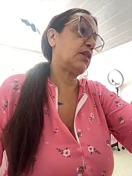 lonely shewolf online show from October 24, 2025, 12:59 pm