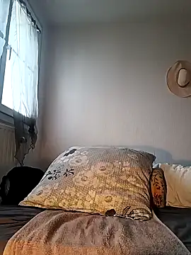 marilynecoquine online show from December 2, 2024, 10:24 am