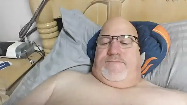 Snapshot of Bigbear0563 chatting on January 9, 2026, 4:47 pm Bigbear0563 online show from January 9, 2026, 4:47 pm