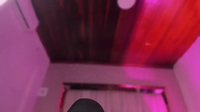 Snapshot of Emmily_Savage chatting on December 22, 2025, 12:05 pm Emmily Savage online show from December 22, 2025, 12:05 pm