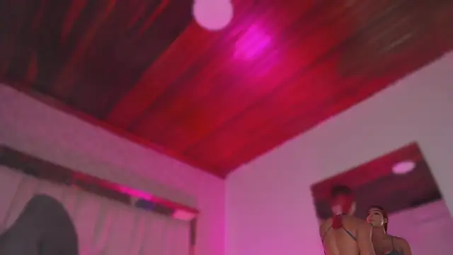 Snapshot of Emmily_Savage chatting on November 27, 2025, 11:43 am Emmily Savage online show from November 27, 2025, 11:43 am