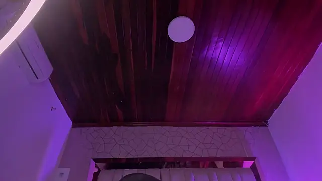 Emmily Savage online show from March 28, 2026, 11:55 am