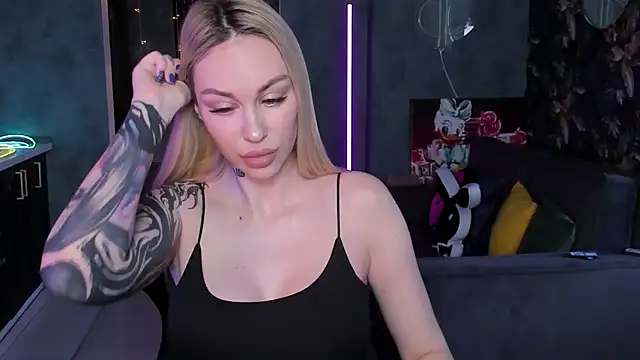 Blckmirrorr online show from February 20, 2026, 6:59 am