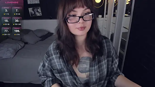 Snapshot of Mayayammy chatting on October 24, 2025, 3:00 pm Mayayammy online show from October 24, 2025, 3:00 pm