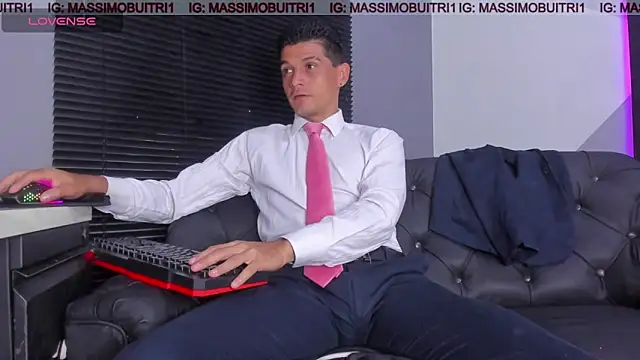 massimo g online show from April 13, 2026, 12:47 am