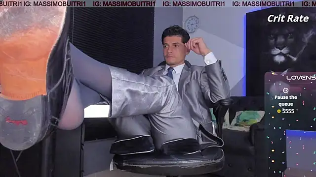 Snapshot of massimo_g chatting on November 11, 2025, 12:27 am massimo g online show from November 11, 2025, 12:27 am