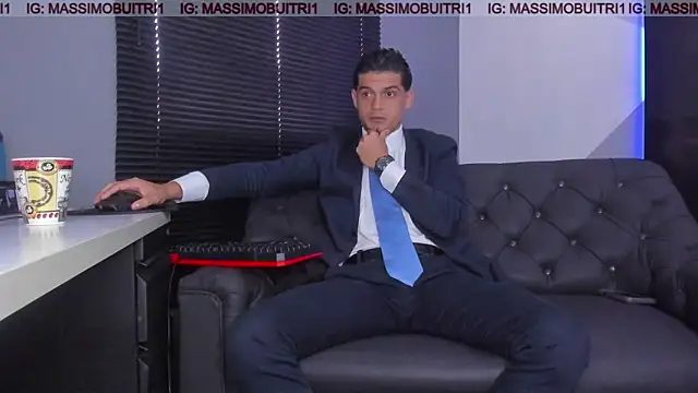 Snapshot of massimo_g chatting on November 3, 2025, 2:09 pm massimo g online show from November 3, 2025, 2:09 pm