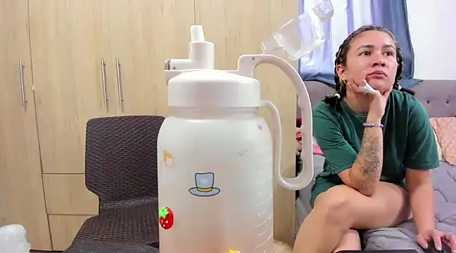 andreita trujillos online show from December 18, 2024, 7:52 pm