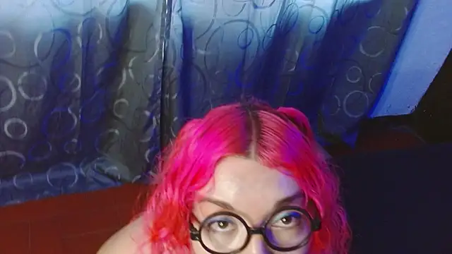 Snapshot of ASTRIDBULM chatting on June 10, 2026, 2:51 pm ASTRIDBULM online show from June 10, 2026, 2:51 pm