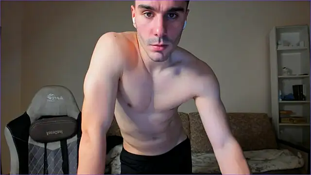 Snapshot of sam_huston chatting on November 28, 2025, 10:10 pm sam huston online show from November 28, 2025, 10:10 pm