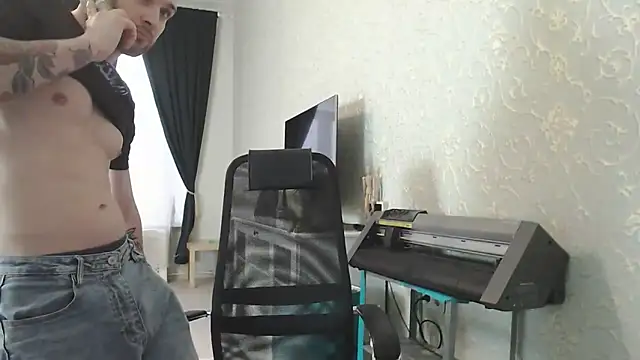 Marselle Laker online show from December 2, 2025, 10:50 am