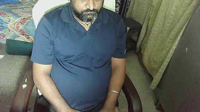 rentarob online show from November 8, 2025, 8:12 pm