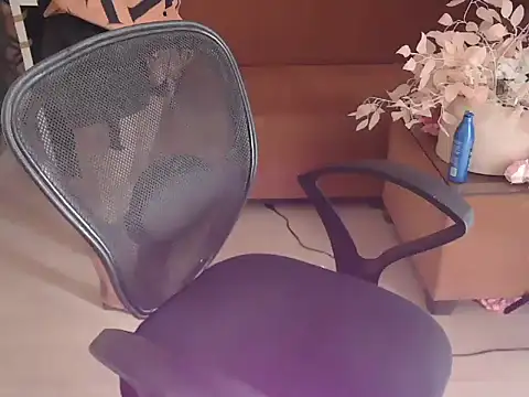 Snapshot of shivi_moto chatting on November 3, 2025, 5:34 am shivi moto online show from November 3, 2025, 5:34 am