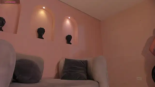 BiancaPierce online show from February 6, 2026, 12:01 pm