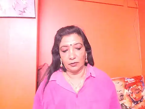 Snapshot of indiansarika65 chatting on November 24, 2025, 4:45 am indiansarika65 online show from November 24, 2025, 4:45 am