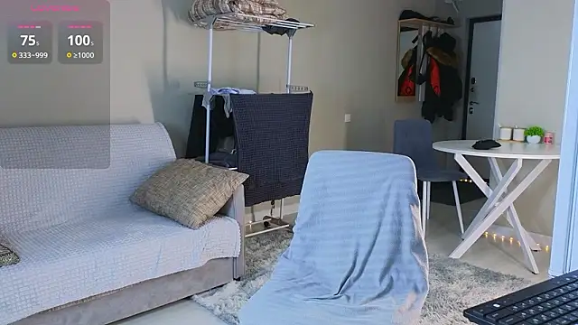 Snapshot of more__than__love chatting on February 2, 2026, 5:06 am more than love online show from February 2, 2026, 5:06 am