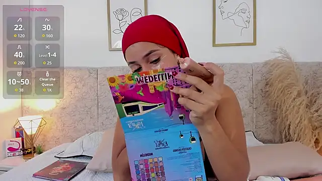 Snapshot of abby_gibson chatting on October 24, 2025, 7:35 pm abby gibson online show from October 24, 2025, 7:35 pm