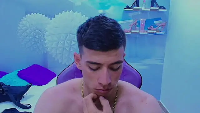 DEIBY BABY online show from November 16, 2025, 5:28 pm