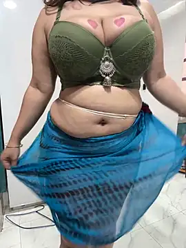 Sexybomb33 online show from October 24, 2025, 8:24 am