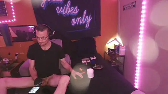 sTrokinG708 online show from July 21, 2026, 4:47 am