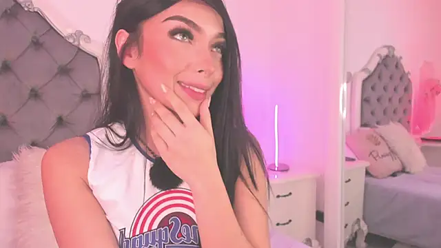 Victoria Watsson online show from January 26, 2025, 12:01 pm