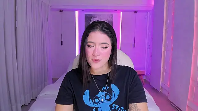 Snapshot of nathalie_rivers chatting on November 1, 2025, 11:15 am nathalie rivers online show from November 1, 2025, 11:15 am