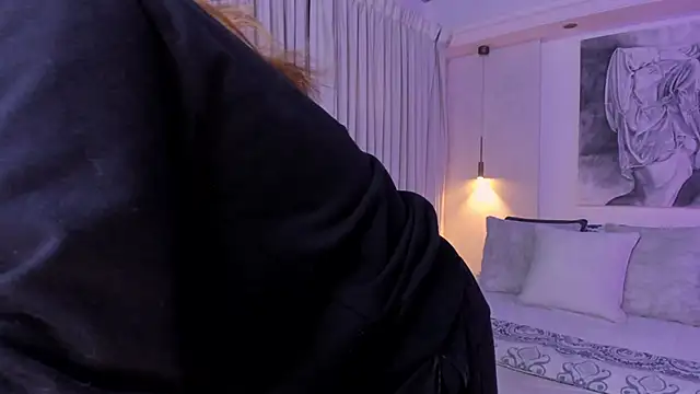 nathalie rivers online show from April 8, 2026, 11:22 am