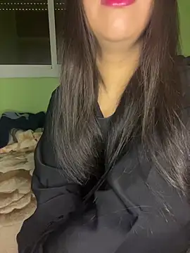 Mayacrayzi online show from April 7, 2026, 9:55 am