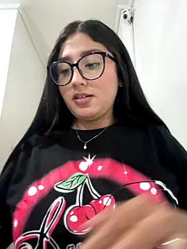 Snapshot of croftsmila chatting on November 12, 2025, 10:35 pm croftsmila online show from November 12, 2025, 10:35 pm