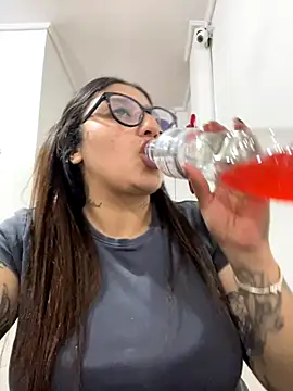 Snapshot of croftsmila chatting on December 3, 2025, 1:06 am croftsmila online show from December 3, 2025, 1:06 am