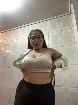 croftsmila online show from April 14, 2026, 11:43 pm