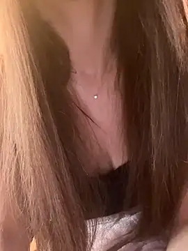 Snapshot of LaPetitechienne1 chatting on March 15, 2025, 4:21 pm LaPetitechienne1 online show from March 15, 2025, 4:21 pm