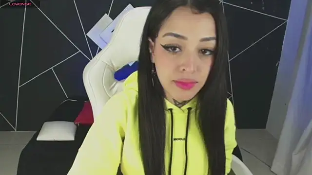 farichell online show from October 24, 2025, 9:58 pm