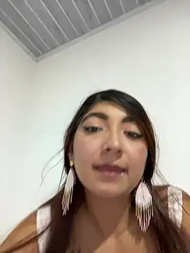 esteni online show from March 2, 2025, 1:47 am