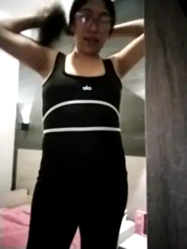 Snapshot of Umaru_uwu chatting on April 13, 2026, 2:15 am Umaru uwu online show from April 13, 2026, 2:15 am