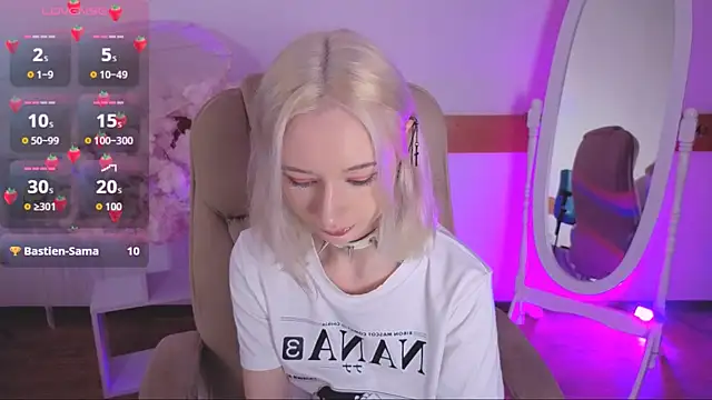 Snapshot of Katia_Kim chatting on November 14, 2025, 6:17 am Katia Kim online show from November 14, 2025, 6:17 am