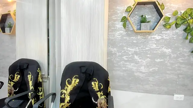 Snapshot of Mhelanny2 chatting on May 11, 2026, 2:45 pm Mhelanny2 online show from May 11, 2026, 2:45 pm