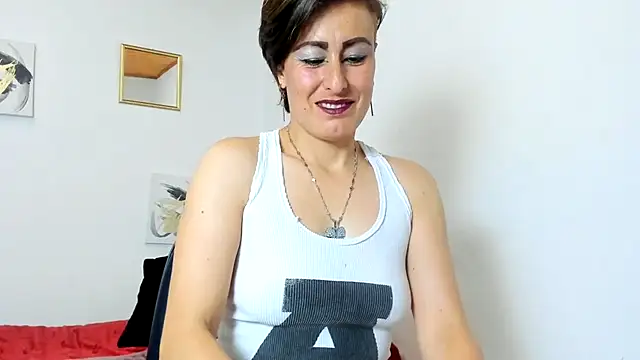 Snapshot of yasmin_goldenst chatting on October 4, 2025, 7:48 pm yasmin goldenst online show from October 4, 2025, 7:48 pm