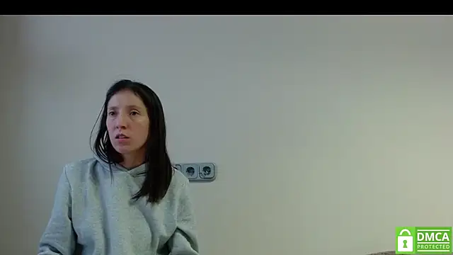 Snapshot of Sophi_Cute chatting on October 23, 2025, 11:42 am Sophi Cute online show from October 23, 2025, 11:42 am