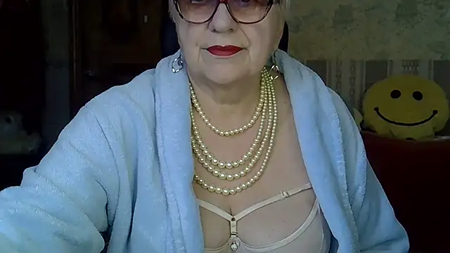 SweetCherry27 online show from April 8, 2026, 4:47 am