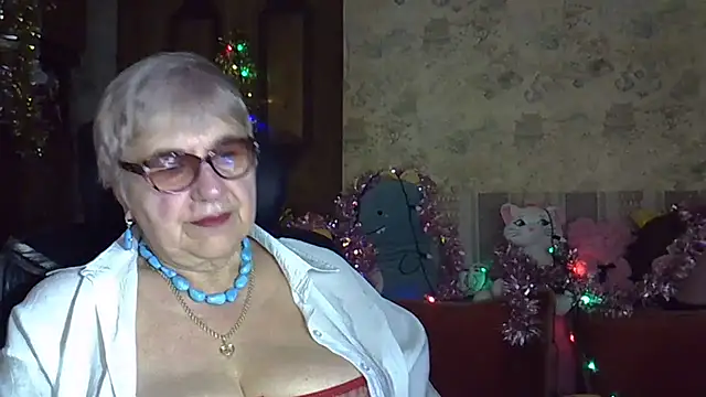 SweetCherry27 online show from December 20, 2025, 4:48 am