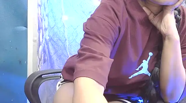 Snapshot of Supriya201 chatting on January 21, 2025, 1:11 pm Supriya201 online show from January 21, 2025, 1:11 pm