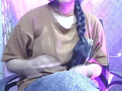 Snapshot of Supriya201 chatting on December 25, 2024, 2:02 pm Supriya201 online show from December 25, 2024, 2:02 pm