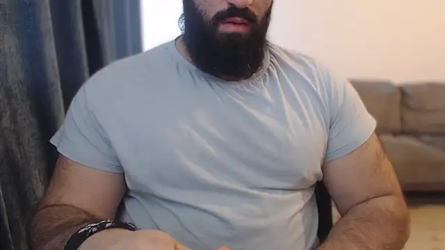 hugemachohandsome online show from November 23, 2025, 8:24 am