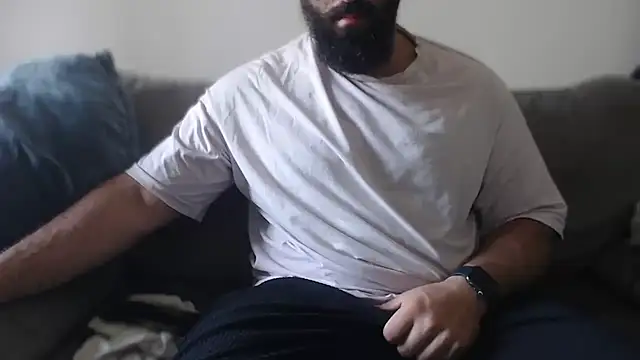hugemachohandsome online show from July 25, 2026, 6:54 am