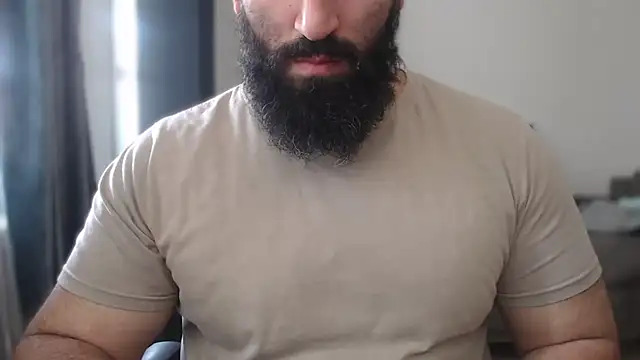 Snapshot of hugemachohandsome chatting on May 29, 2026, 10:10 am hugemachohandsome online show from May 29, 2026, 10:10 am