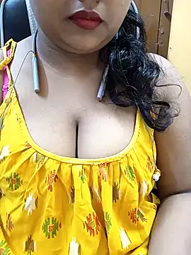 Snapshot of Sophiaboudi chatting on September 21, 2025, 6:13 pm Sophiaboudi online show from September 21, 2025, 6:13 pm