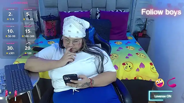 Snapshot of evelin_zaens chatting on October 26, 2025, 4:29 pm evelin zaens online show from October 26, 2025, 4:29 pm