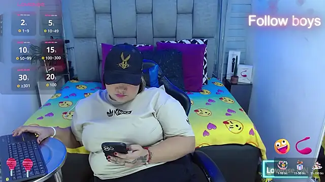 Snapshot of evelin_zaens chatting on November 2, 2025, 1:16 pm evelin zaens online show from November 2, 2025, 1:16 pm